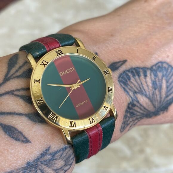 Three Red & Green Gold Tone Watches Leather Bands - Picture 5 of 16